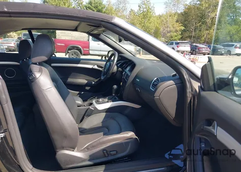 2011 Audi A5 2.0T Premium z USA, uszkodzony, nr VIN WAULFAFH3BN019742